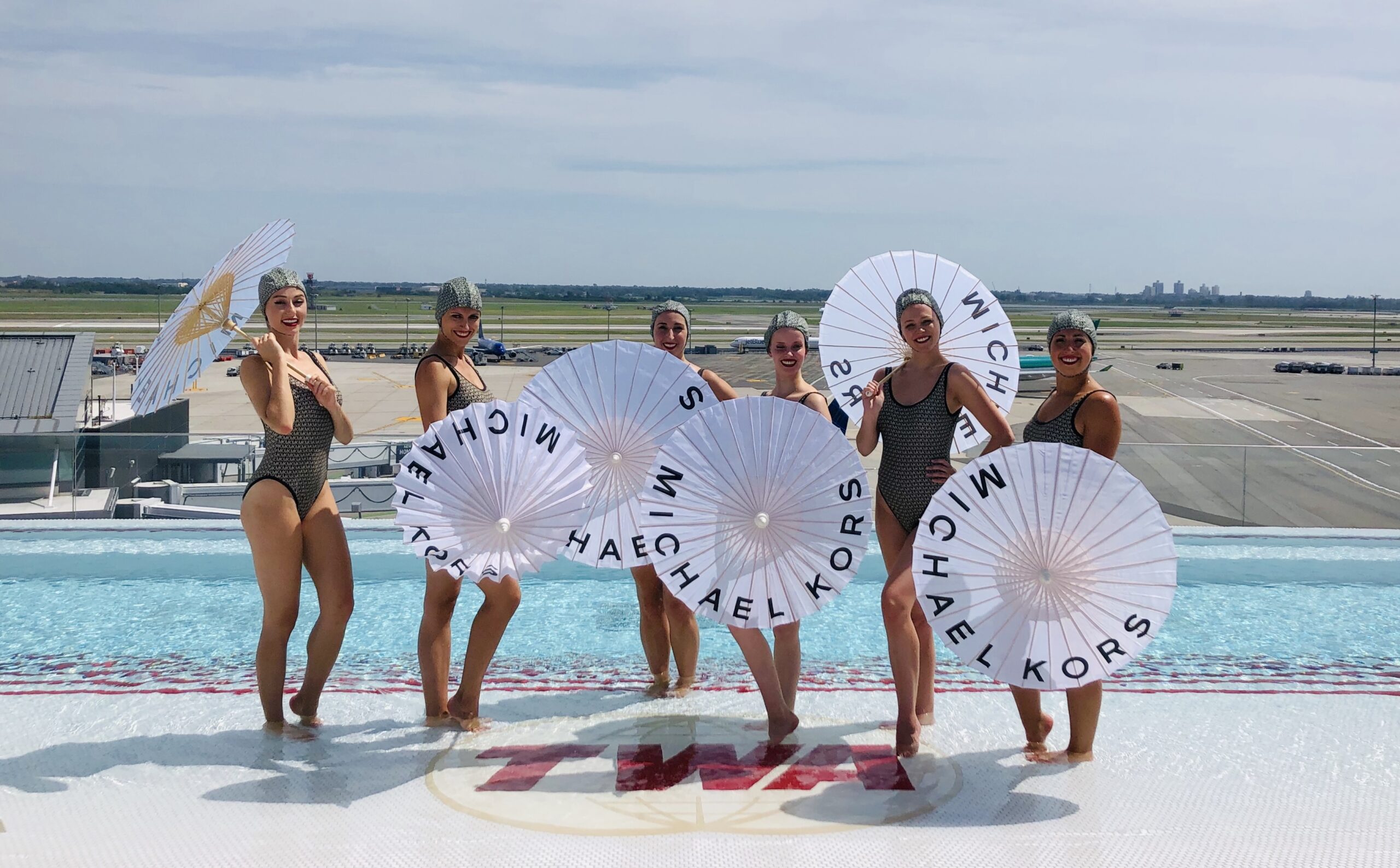 E2D95288-3980-4E7B-BE57-3F7F28FC98D0